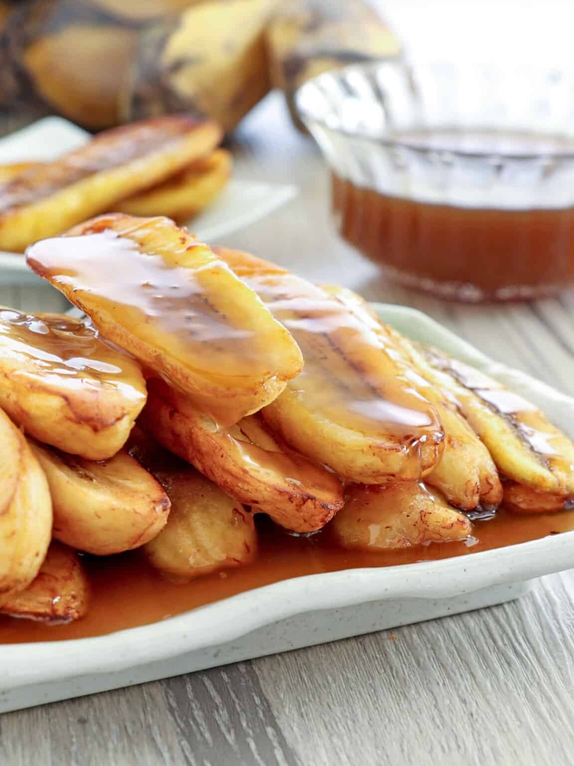 Bananas With Salted Coconut Caramel Sauce Kawaling Pinoy