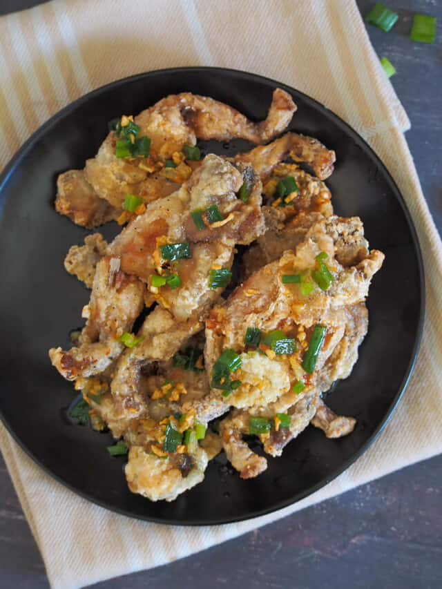 Garlic Butter Fried Frog Legs - Kawaling Pinoy