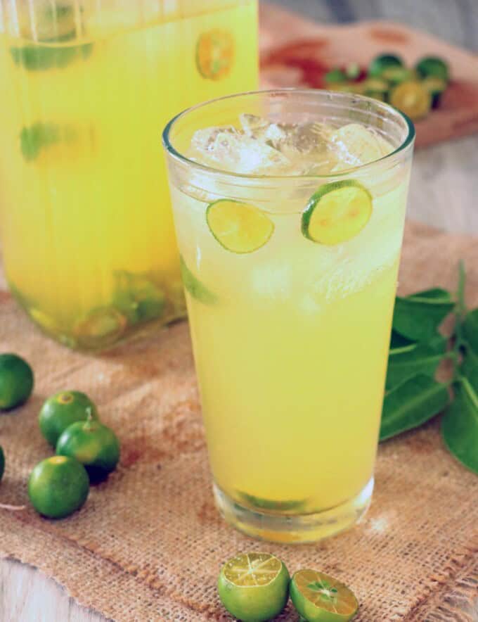 calamansi juice in a glass.