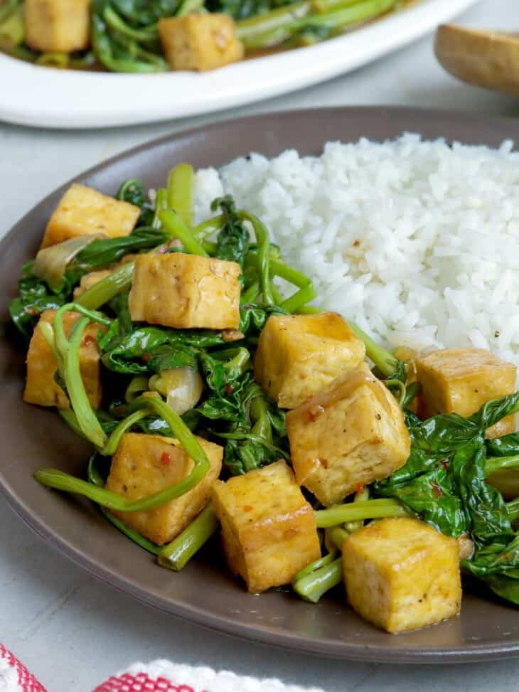 Kangkong and Tofu with Oyster Sauce Kawaling Pinoy