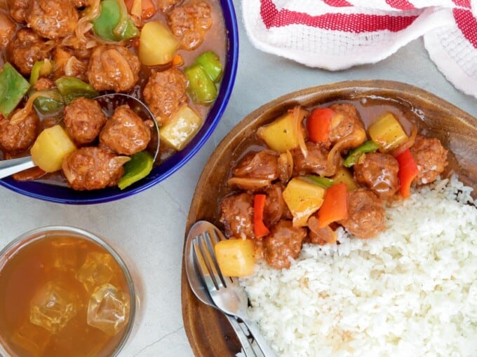 Sweet and Sour Meatballs - Kawaling Pinoy