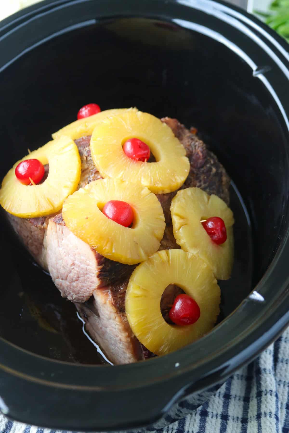 Gradual Cooker Ham with Pineapple