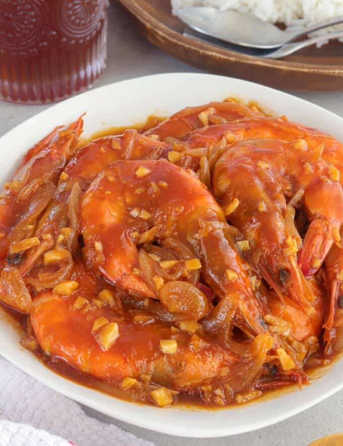 Shrimp with Oyster Sauce on a white serving plate.